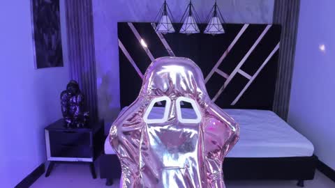 Snapshot of carlie_mayer chatting on 8, 2, 2025 CARLYE online show from 8, 2, 2025