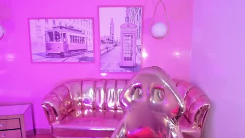 Snapshot of carlie_mayer chatting on 27, 2, 2025 CARLYE online show from 27, 2, 2025