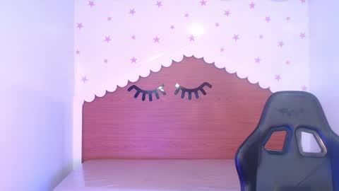 Snapshot of carlie_mayer chatting on 26, 11, 2025 CARLYE online show from 26, 11, 2025