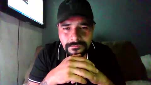 Snapshot of carlos100699 chatting on 9, 8, 2026 carlos100699 online show from 9, 8, 2026