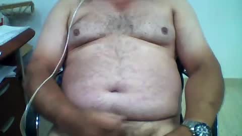 Snapshot of carlos8711 chatting on 19, 7, 2026 carlos8711 online show from 19, 7, 2026