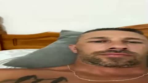 Snapshot of carlosrm440882 chatting on 8, 7, 2026 carlosrm440882 online show from 8, 7, 2026