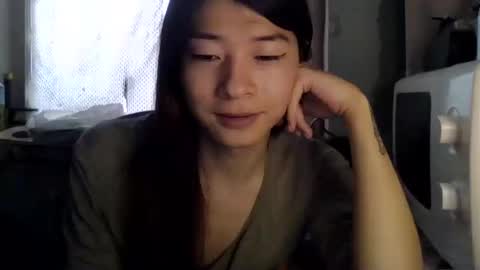 CarlyJoy online show from 25, 2, 2025