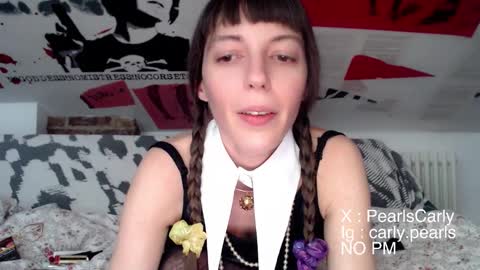 Carly Pearls online show from 25, 3, 2026