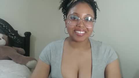 CARAMEL xoxo online show from 30, 3, 2026