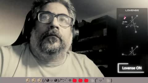 Snapshot of carmelo_devitto chatting on 24, 4, 2026 soy Batman online show from 24, 4, 2026