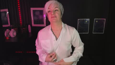 Carmen online show from 3, 1, 2025