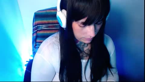 Snapshot of carmillaross chatting on 23, 11, 2025 CARMILLA ROSS online show from 23, 11, 2025