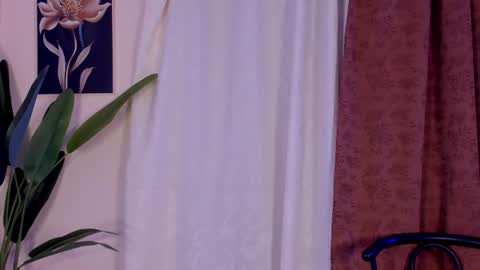 Snapshot of carmillaross chatting on 14, 7, 2026 CARMILLA ROSS online show from 14, 7, 2026