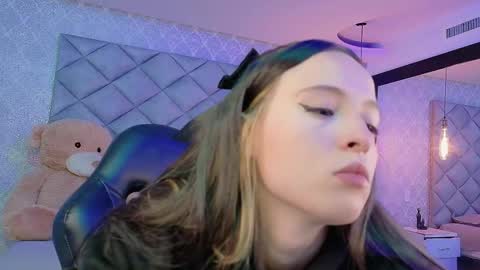 caro_adams1 online show from 20, 11, 2025