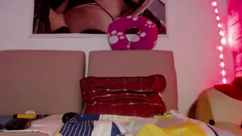 Caro milf  online show from 25, 12, 2024