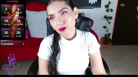 Caroline online show from 7, 10, 2025