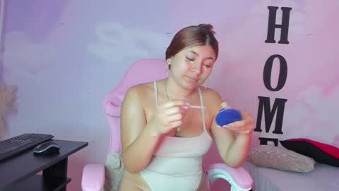 Snapshot of carolay759687 chatting on 1, 2, 2025 carolay759687 online show from 1, 2, 2025