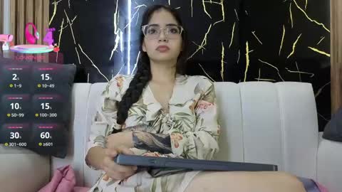 Snapshot of carolina11_pm chatting on 24, 4, 2026 CAROLINA online show from 24, 4, 2026