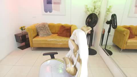 CAROLINA.  online show from 2, 4, 2026