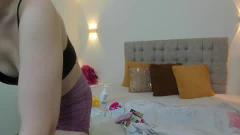 Carolina online show from 23, 9, 2025