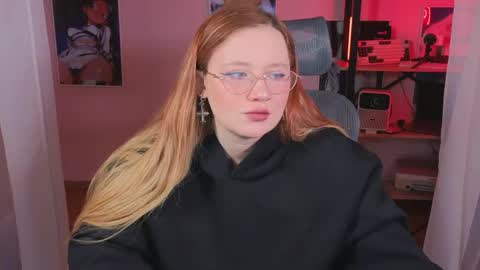 Snapshot of carolina_winter chatting on 28, 2, 2026 Mira online show from 28, 2, 2026