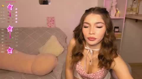 Snapshot of caroline_brown0 chatting on 28, 12, 2024 Caroline online show from 28, 12, 2024