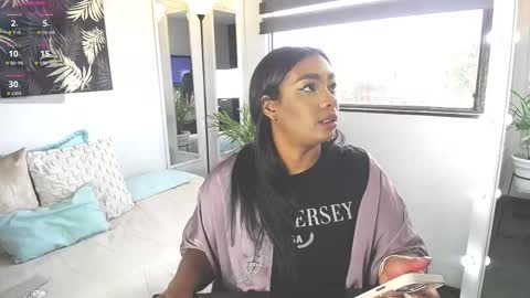 C A R O L I N E online show from 11, 2, 2025