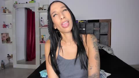 CAROLINE online show from 3, 1, 2025