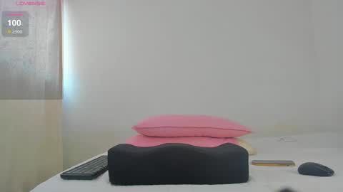 Snapshot of caroline_tovar_ chatting on 6, 12, 2024 Caroline Tovar Lovense is active my orgasms in your hands Give me more pleasure and make me cum online show from 6, 12, 2024