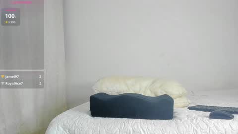 Snapshot of caroline_tovar_ chatting on 11, 12, 2024 Caroline Tovar Lovense is active my orgasms in your hands Give me more pleasure and make me cum online show from 11, 12, 2024