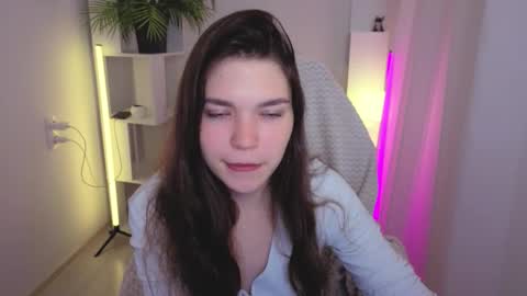 Snapshot of carolinebenks chatting on 28, 9, 2025 Caroline online show from 28, 9, 2025