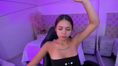 Caroline online show from 13, 3, 2026