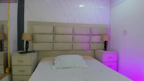 Caroline online show from 2, 4, 2026