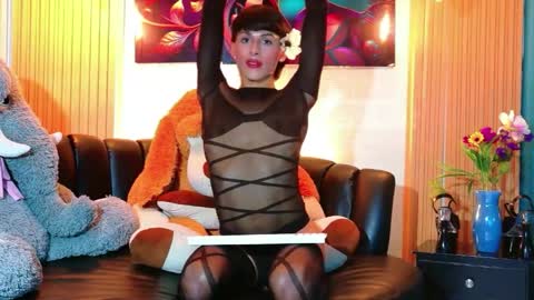 Snapshot of carolinejesh chatting on 5, 5, 2026 carolinejesh online show from 5, 5, 2026