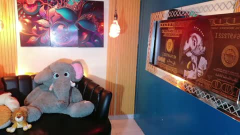 Snapshot of carolinejesh chatting on 30, 5, 2026 carolinejesh online show from 30, 5, 2026