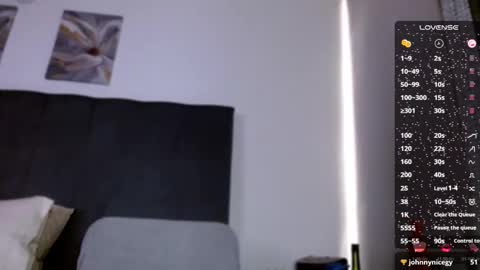 Snapshot of carolynamuzgui chatting on 1, 1, 2025 Carolinne online show from 1, 1, 2025