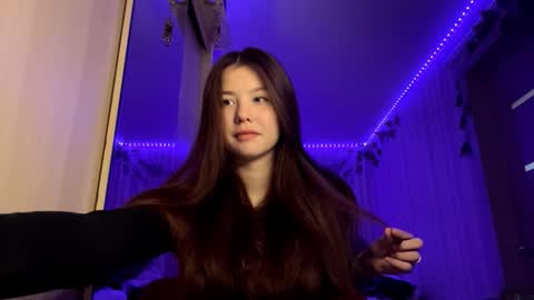 Snapshot of carolynexford chatting on 27, 11, 2025 Emma online show from 27, 11, 2025