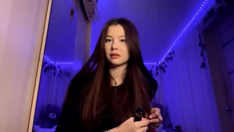 Snapshot of carolynexford chatting on 28, 11, 2025 Emma online show from 28, 11, 2025