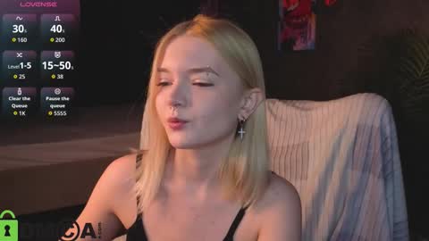 Snapshot of carrie_foster chatting on 2, 3, 2026 Carrie foster online show from 2, 3, 2026