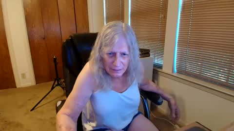carrie_linn online show from 27, 6, 2026