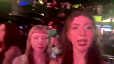 Snapshot of carriemadsin chatting on 14, 5, 2026 carrie madsin online show from 14, 5, 2026