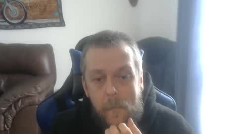 Snapshot of caseurdecue chatting on 8, 5, 2026 AllenGallant online show from 8, 5, 2026
