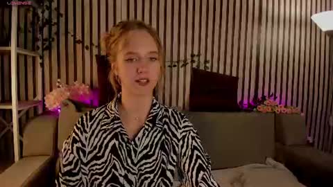 Casey sweeet online show from 4, 6, 2026