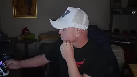 Snapshot of cashalphamale chatting on 9, 9, 2025 Cash Alpha Male online show from 9, 9, 2025