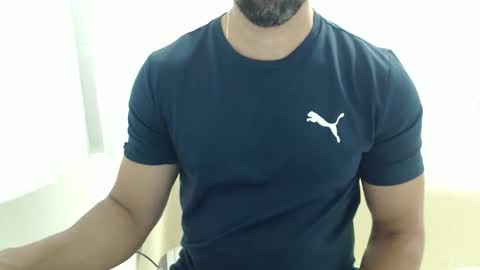 cashmastermuscle77 online show from 3, 2, 2026