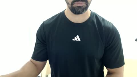 Snapshot of cashmastermuscle77 chatting on 9, 6, 2026 cashmastermuscle77 online show from 9, 6, 2026