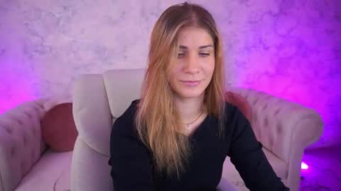 Snapshot of cassandragood chatting on 25, 9, 2025 Lena online show from 25, 9, 2025