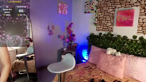 Casie  online show from 4, 3, 2025