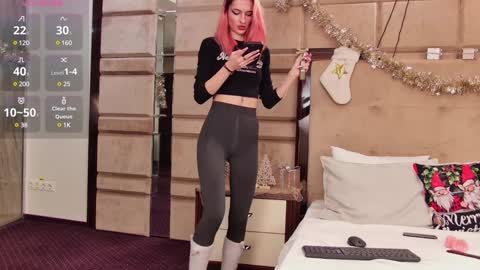 Cassie online show from 20, 12, 2024