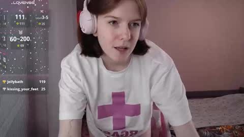 Snapshot of cassiejuice chatting on 19, 11, 2025 Cassie online show from 19, 11, 2025