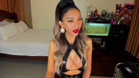 CassieValbalera online show from 2, 4, 2026