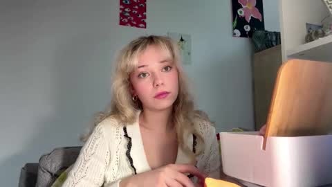 Snapshot of cassijent chatting on 20, 2, 2026 Olivia online show from 20, 2, 2026