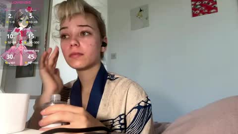 Snapshot of cassijent chatting on 23, 5, 2026 Olivia online show from 23, 5, 2026