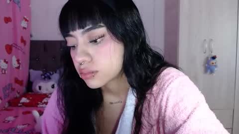 Mila online show from 10, 6, 2026